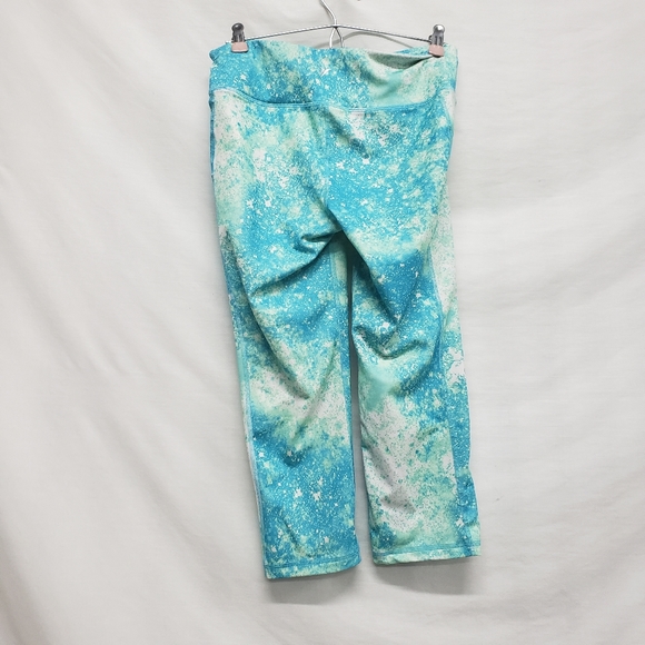 Old Navy Active Capris pant - Picture 2 of 8